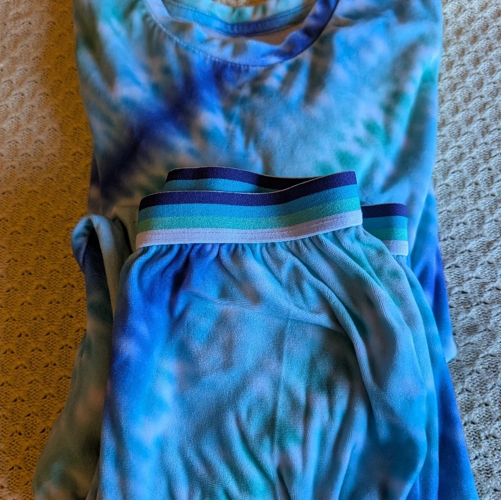 Teen Girls Tie dye PJ Set size 14-16